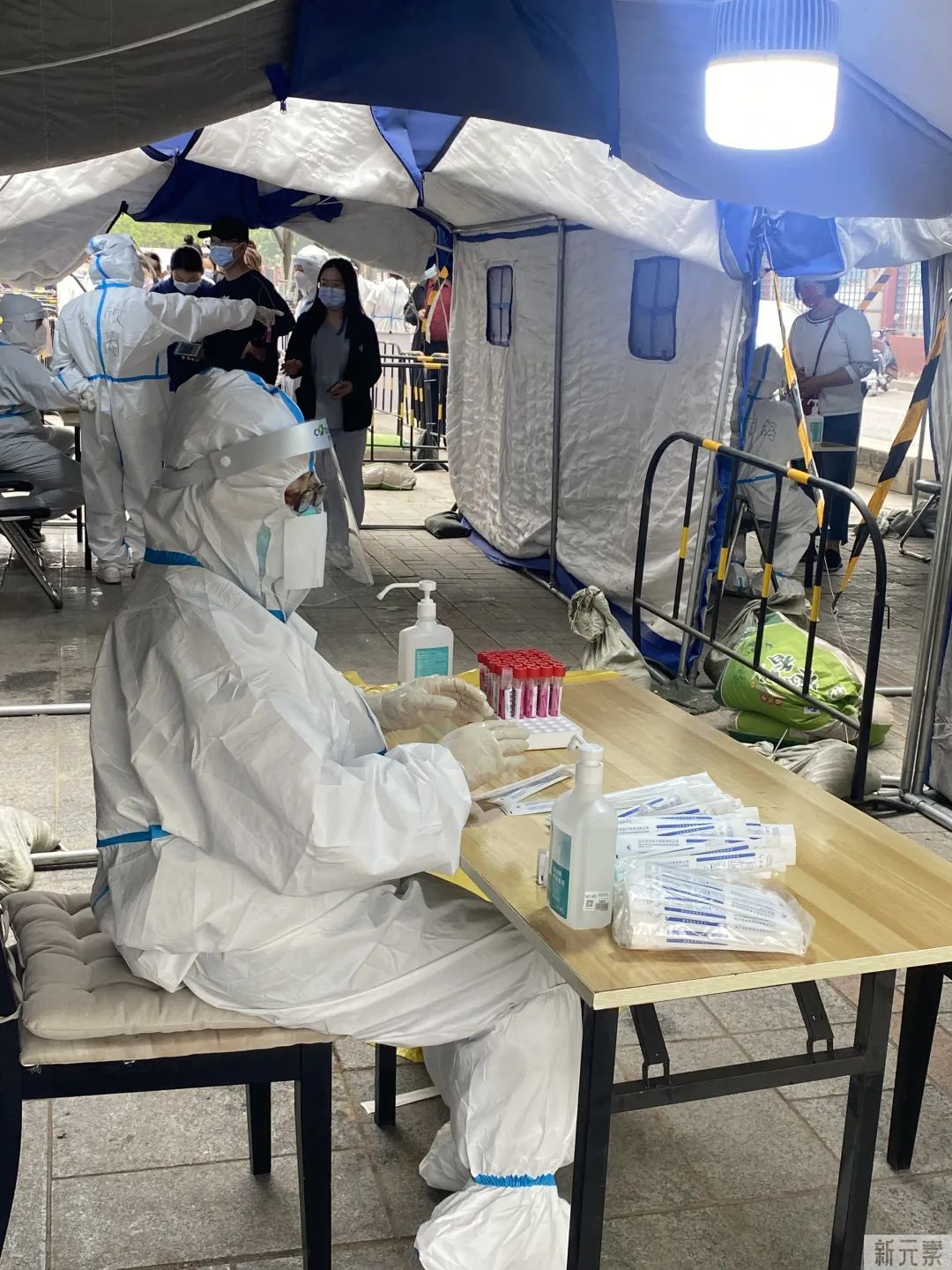 北京疫情管控再升级 联合丽格第一医院16名医护人员无惧风险支援一线 图片-6
