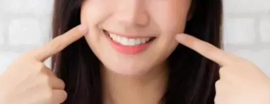 牙齿正畸有哪些选择?从来不敢开口笑的女生，都有一个心酸的秘密 图片-13