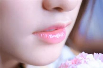 甜美嘟嘟唇这样打造就行~ 图片-6