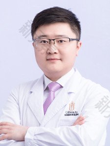 闫路 头像