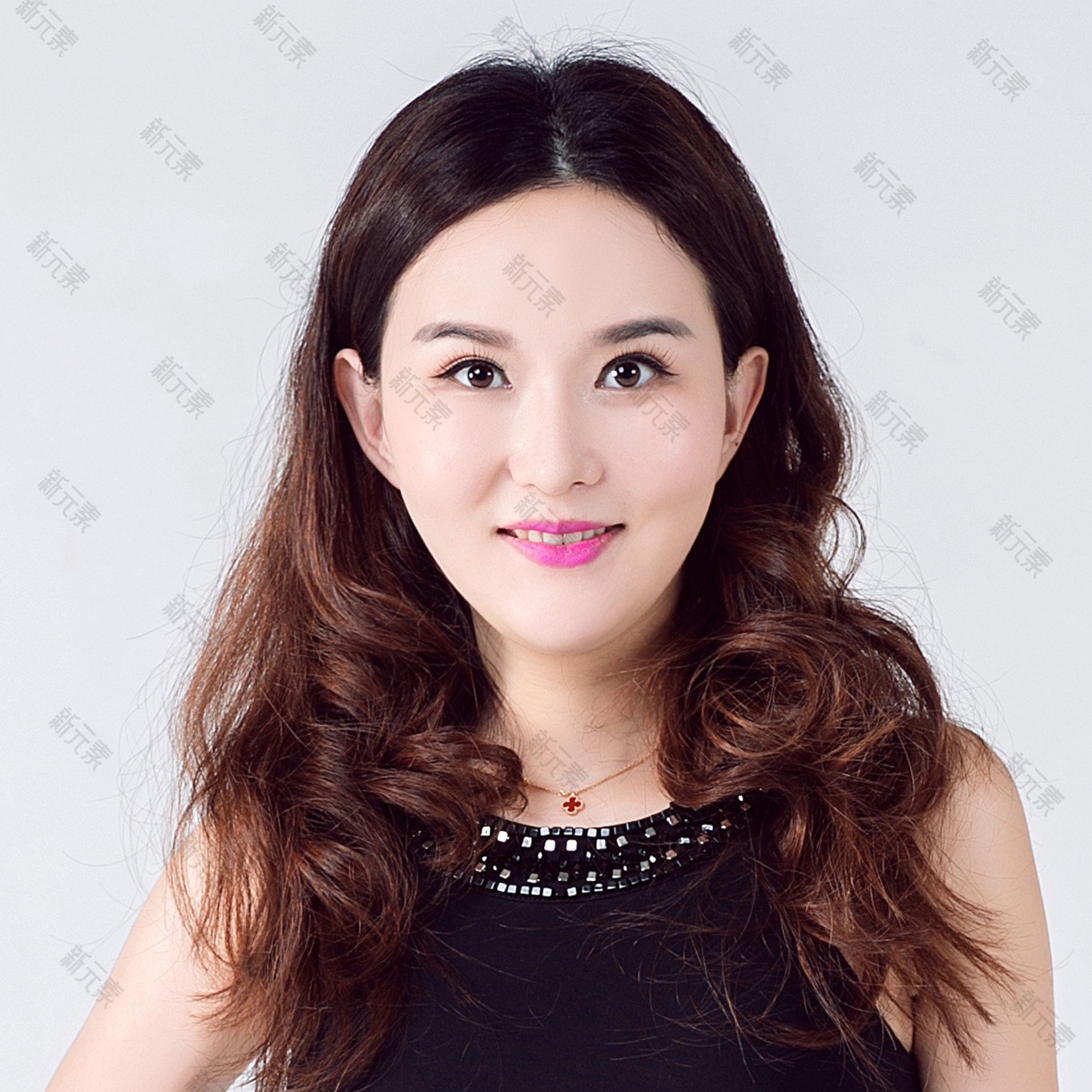 李莺 头像