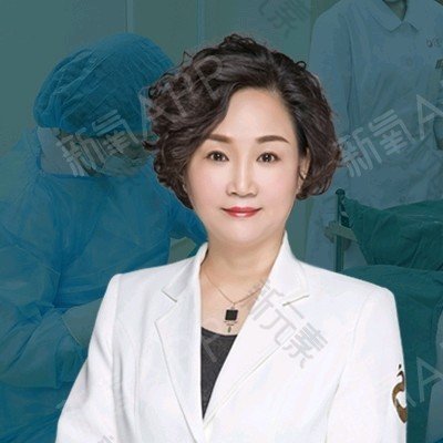 何美珍 头像