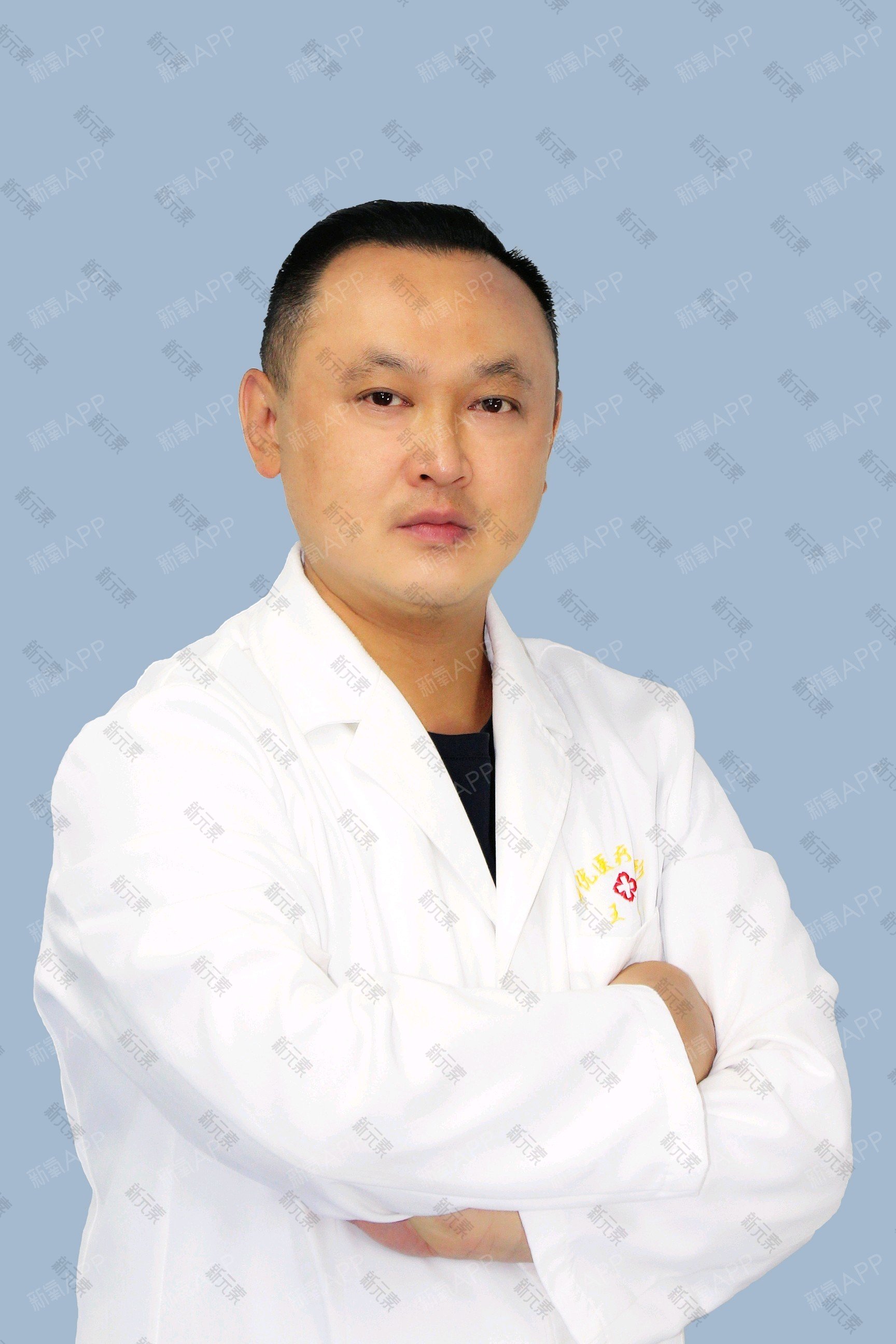 王蛟 头像