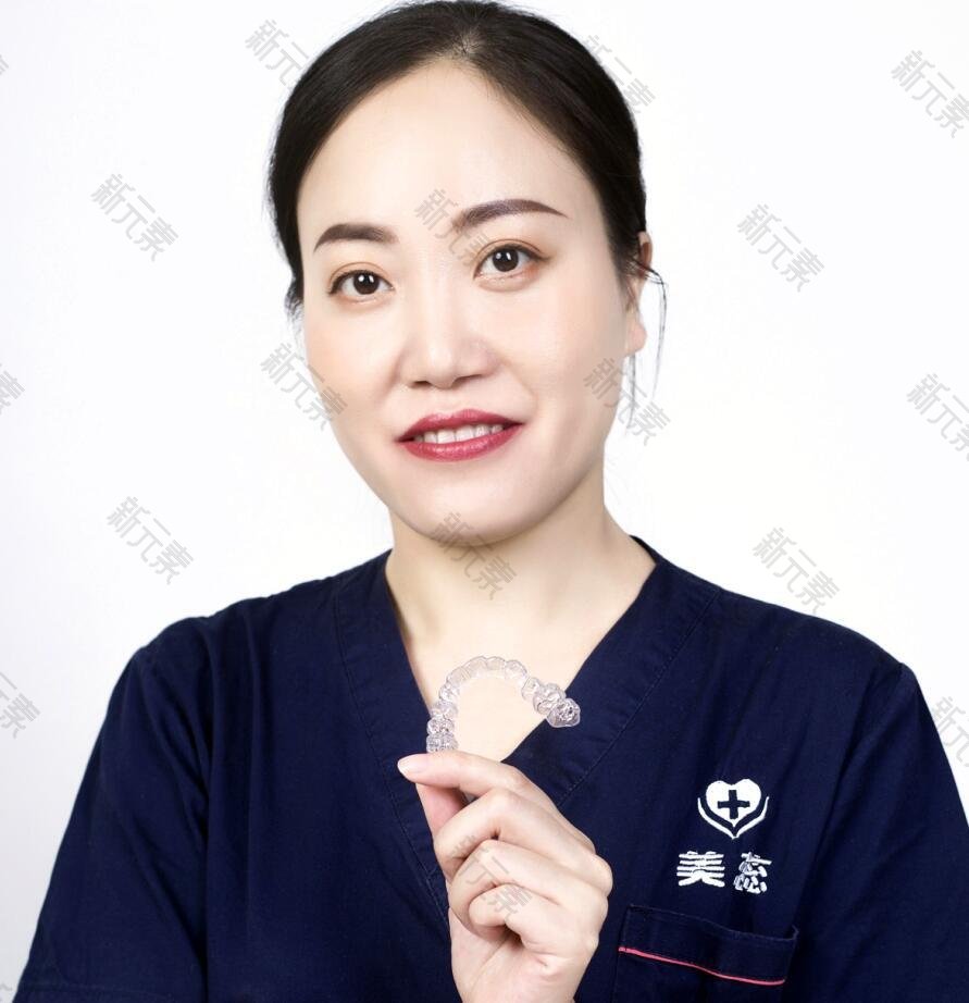 郭建群 头像