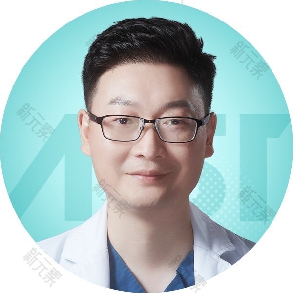 杨千里 头像