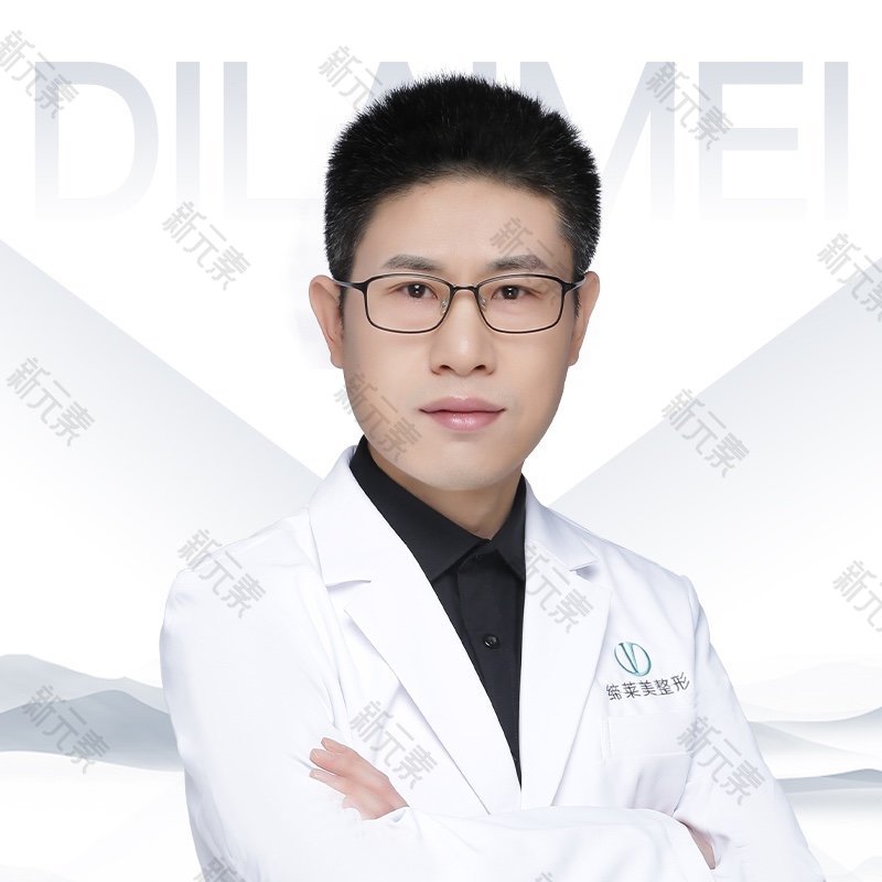 黄军伟 头像
