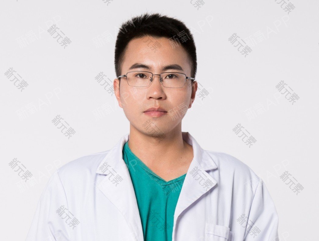 李辉 头像