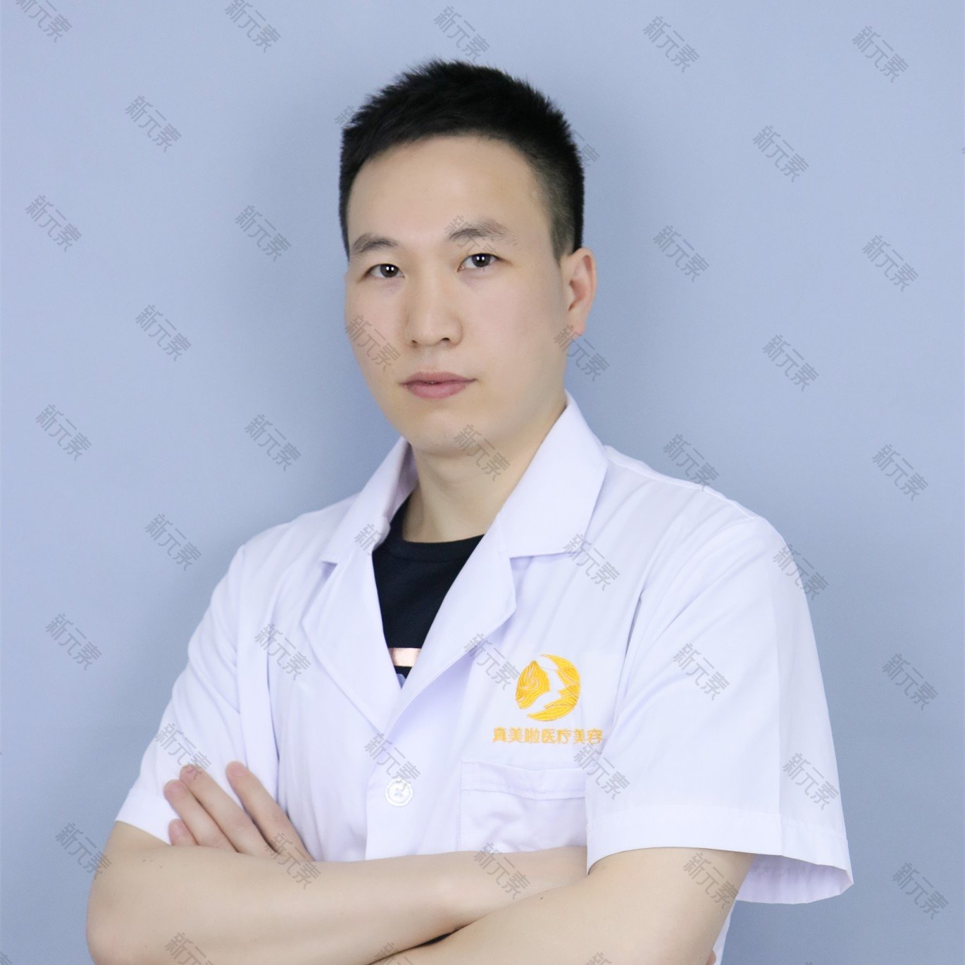 荣新华 头像