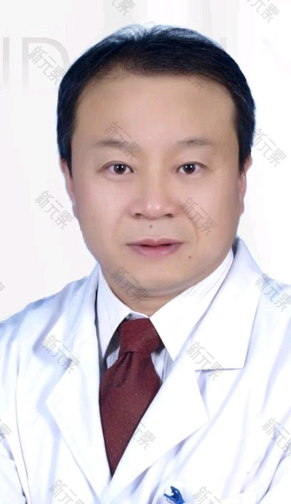 张自强 头像