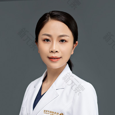 王莹 头像
