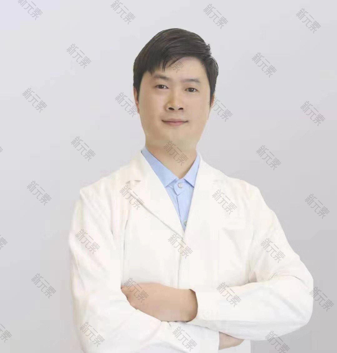 李正强 头像