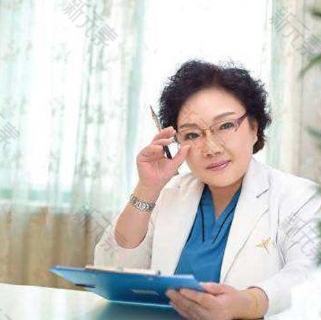 蔡文静 头像