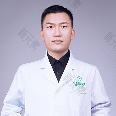 黄启云 头像