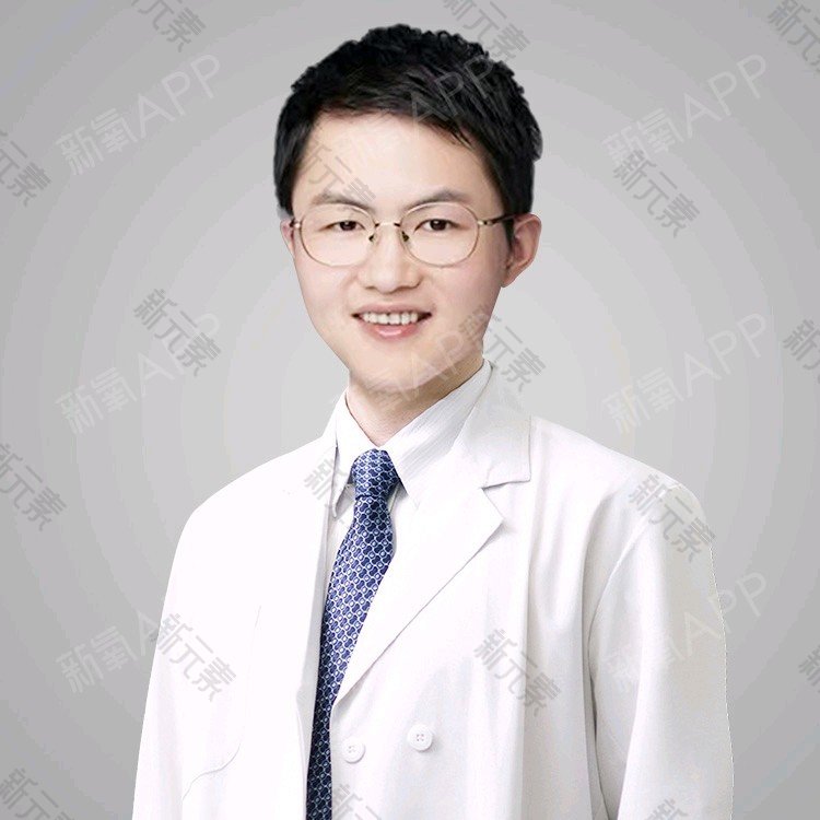 卢程 头像