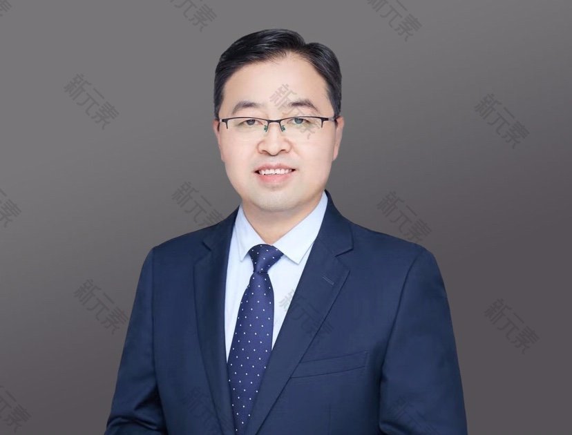 王瑛 头像