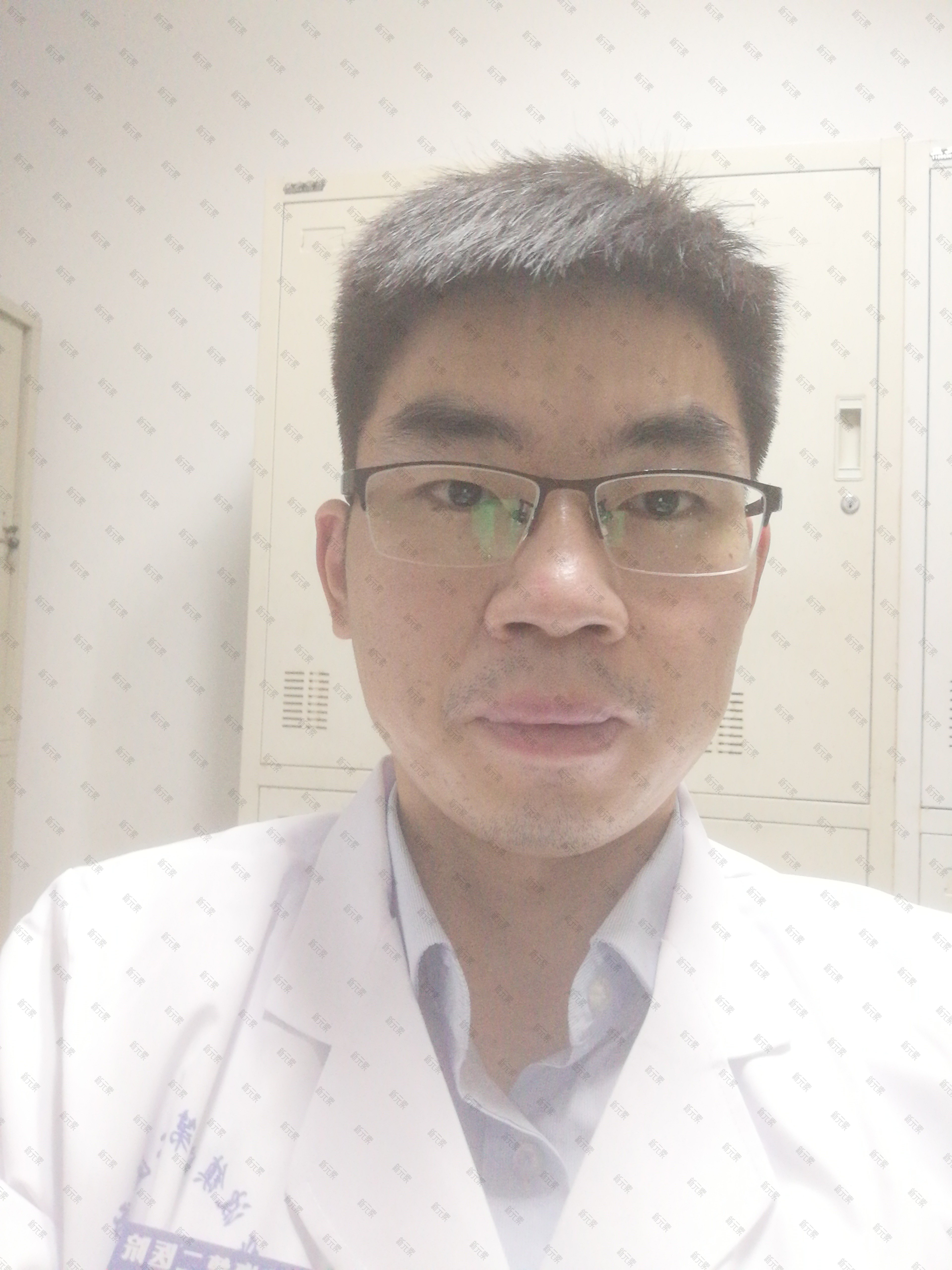 张伟平
