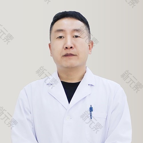 李世伟