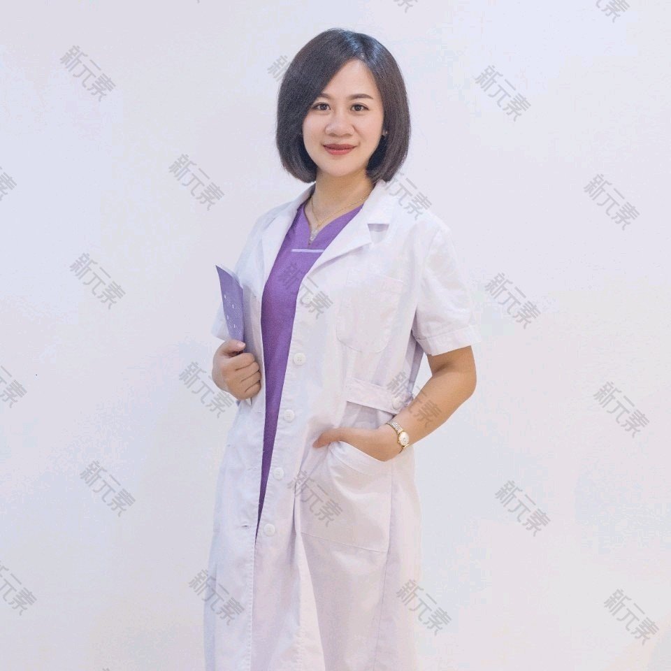 杨莎莎 头像