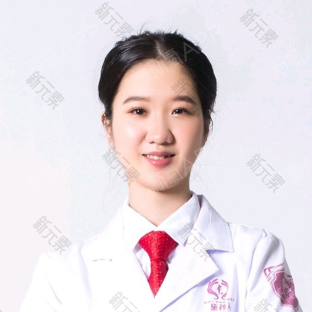 陈丽纯 头像