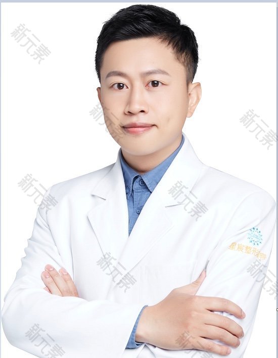 林昀