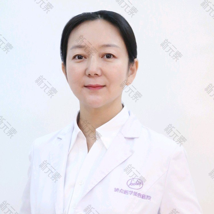杨丽璇 头像