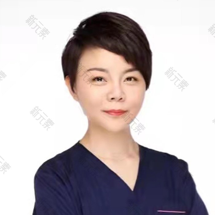 王妍 头像
