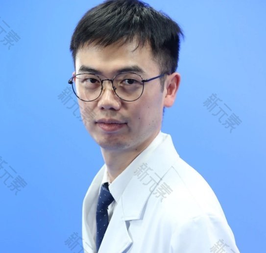 梁峰 头像