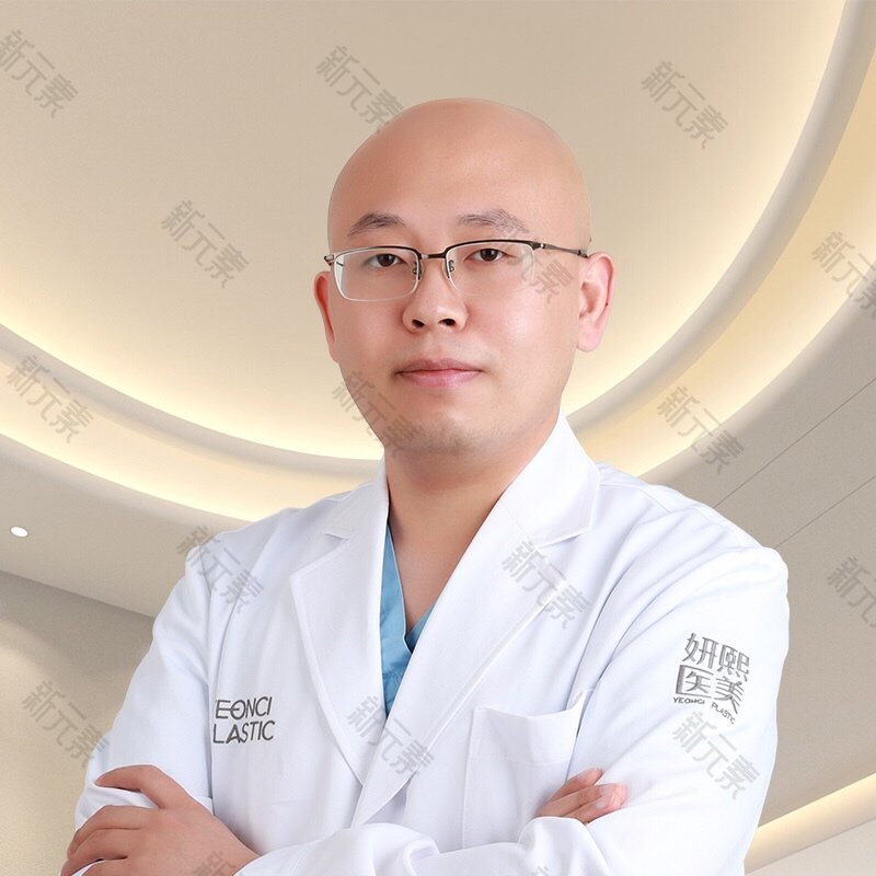 贺志超 头像