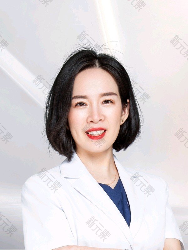 张艳文 头像