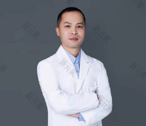 任振华