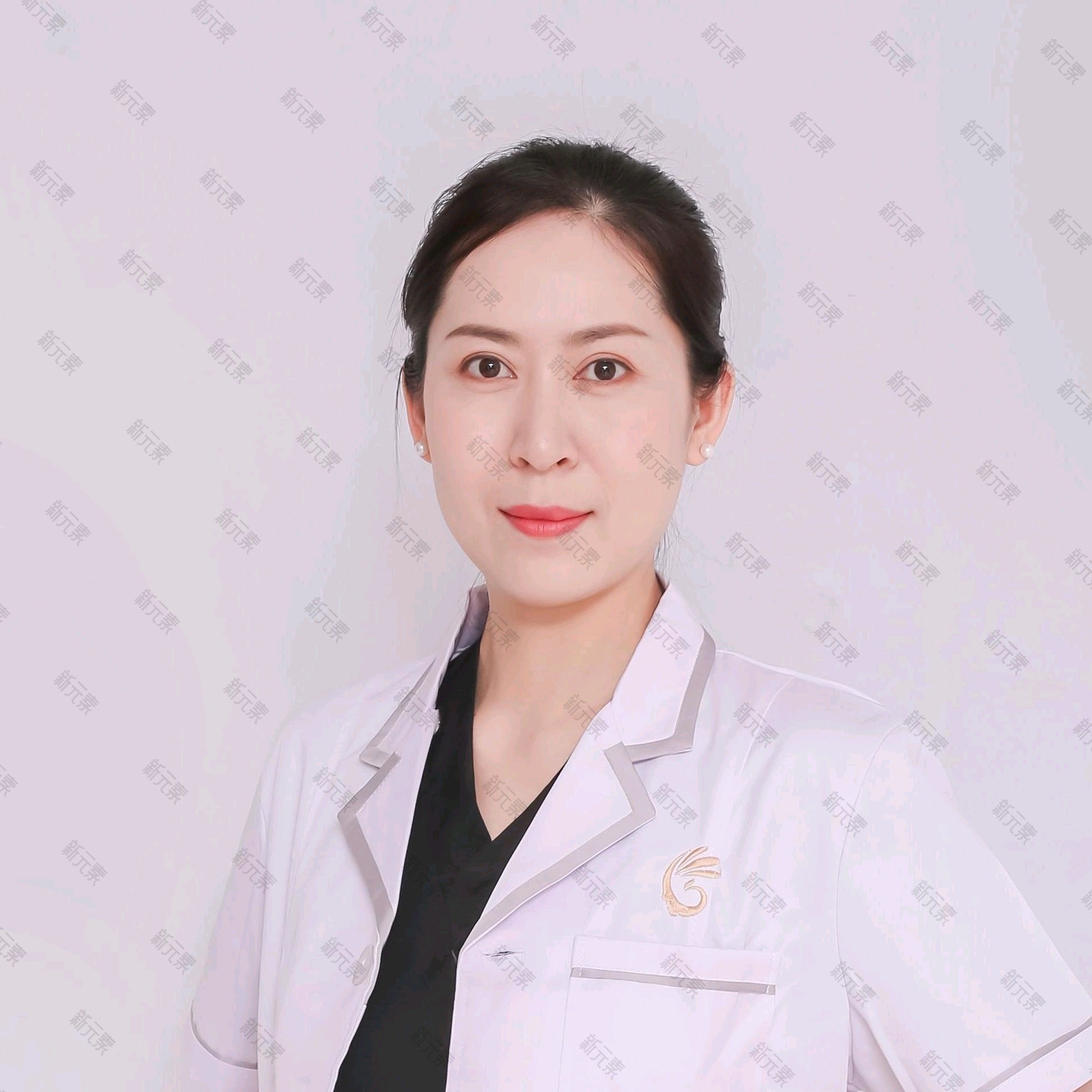 周梅 头像