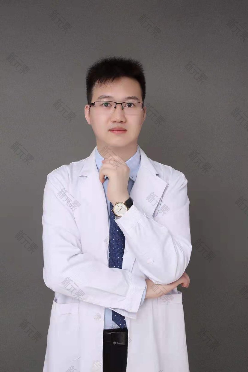 胡志雄 头像