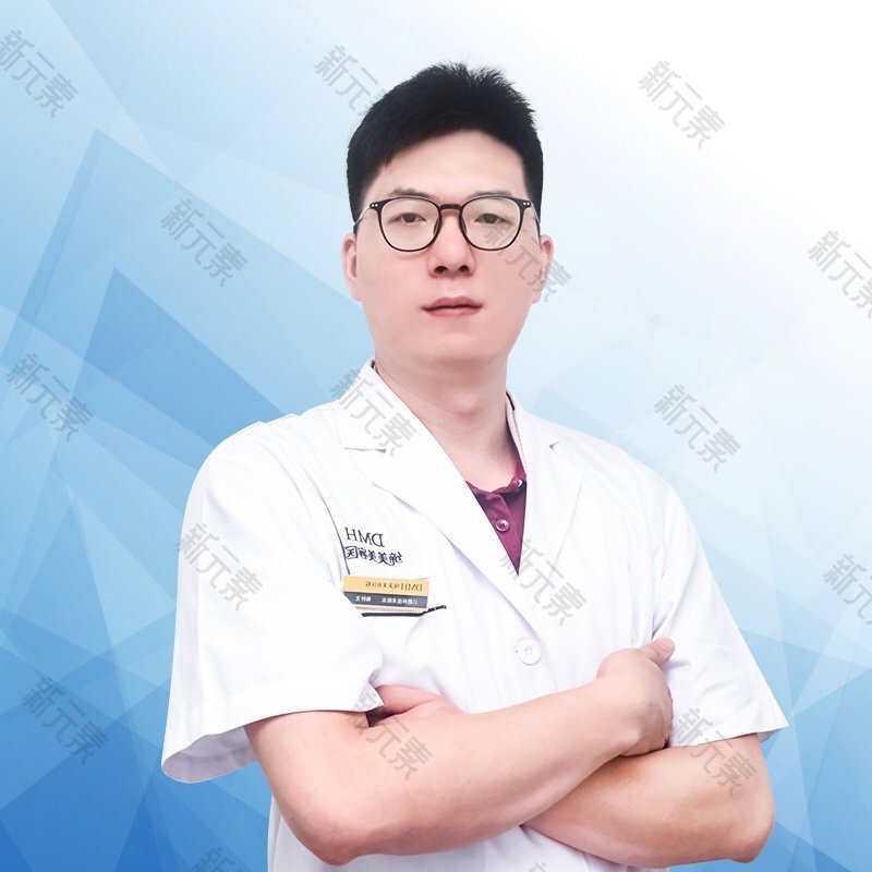 杨轩文
