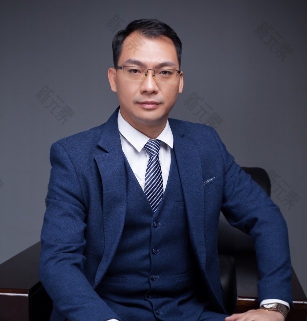 黄志凯 头像