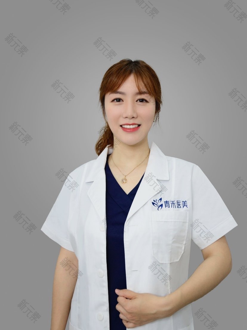 房莉 头像