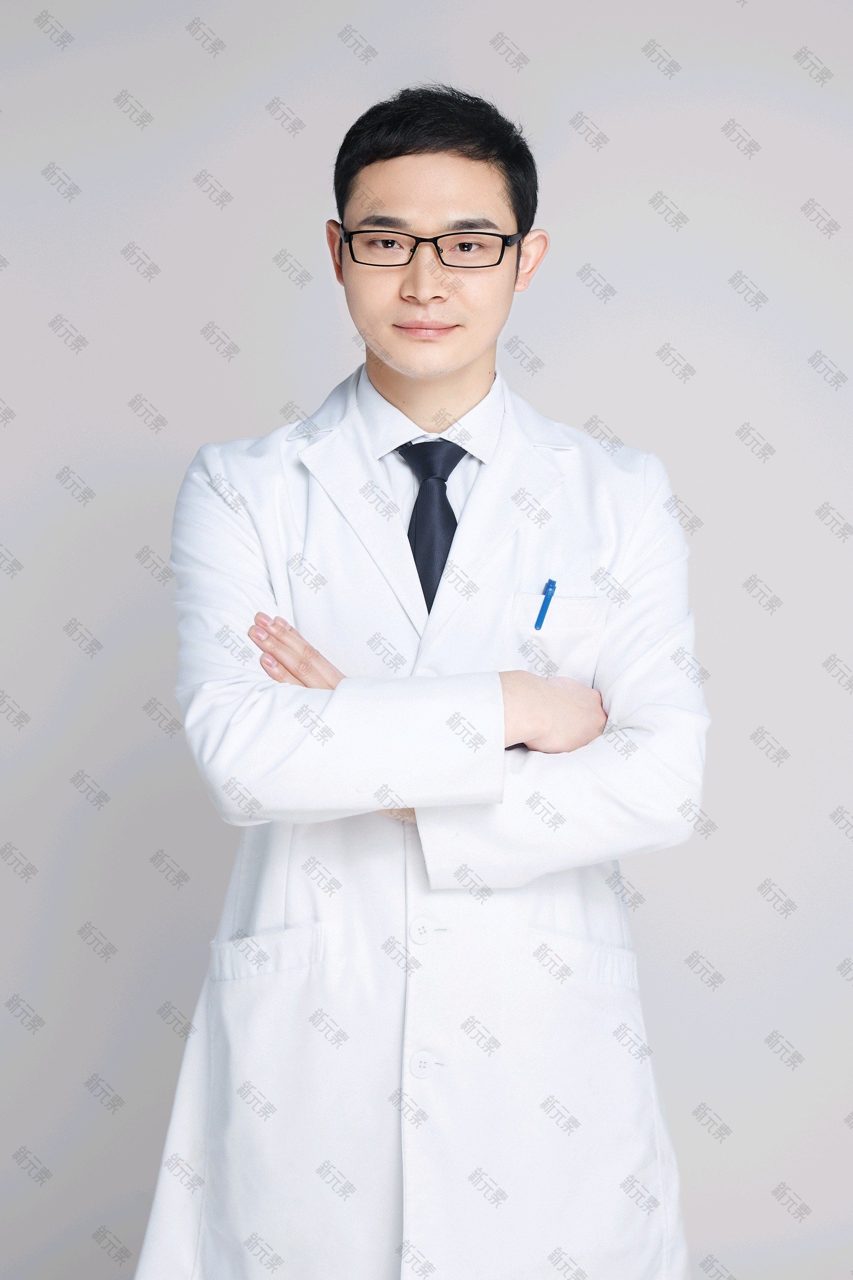 岑维