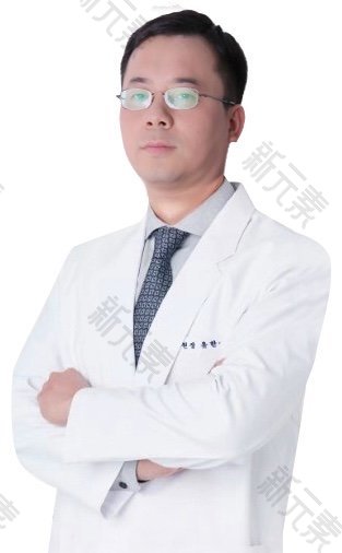 何岚