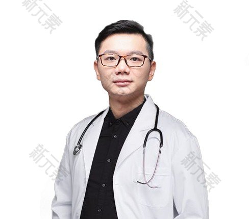 李磊