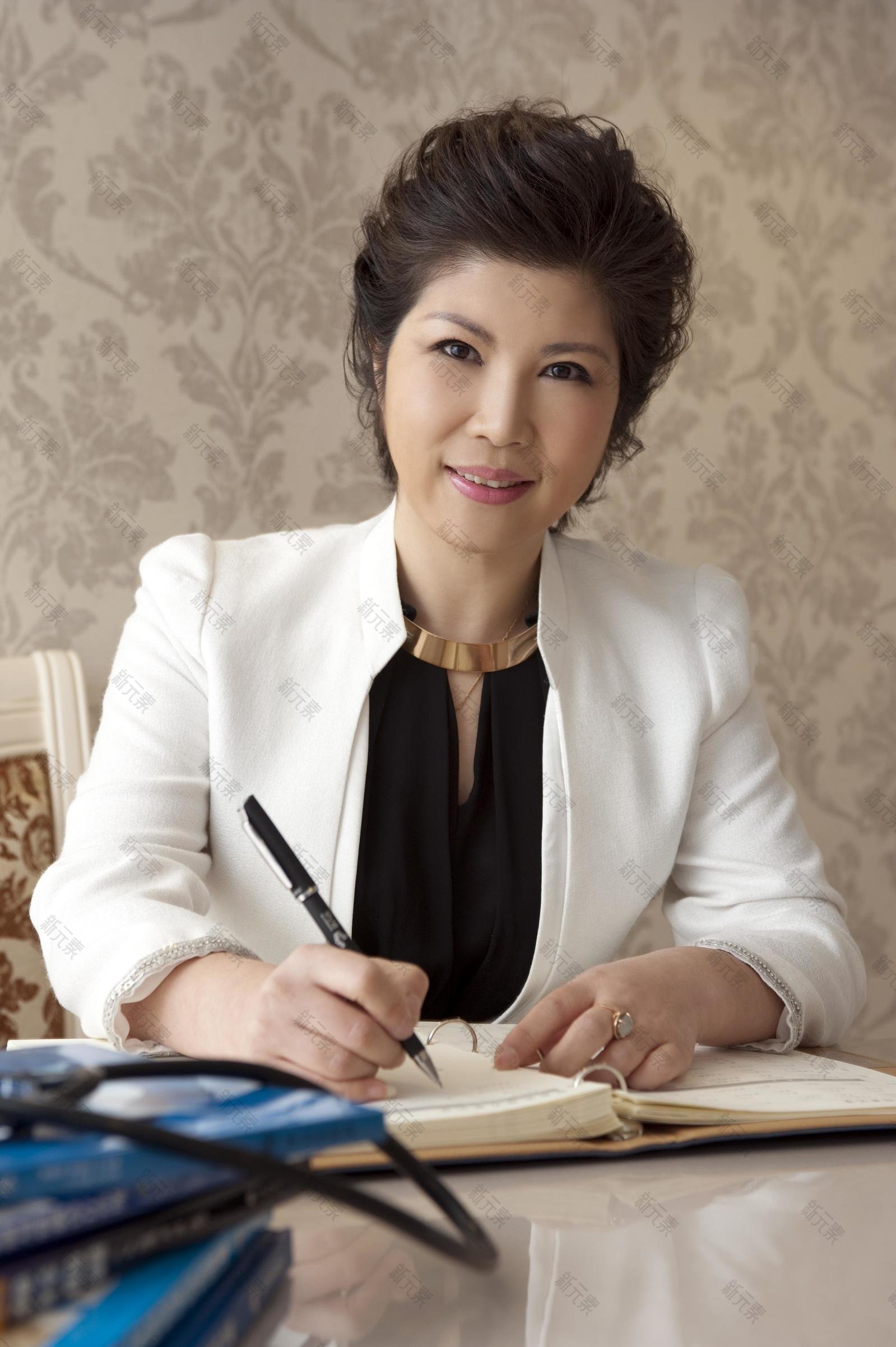 徐晓婷 头像