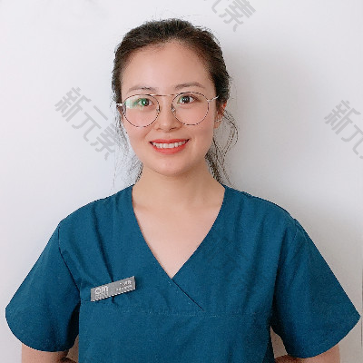 丁婷婷 头像