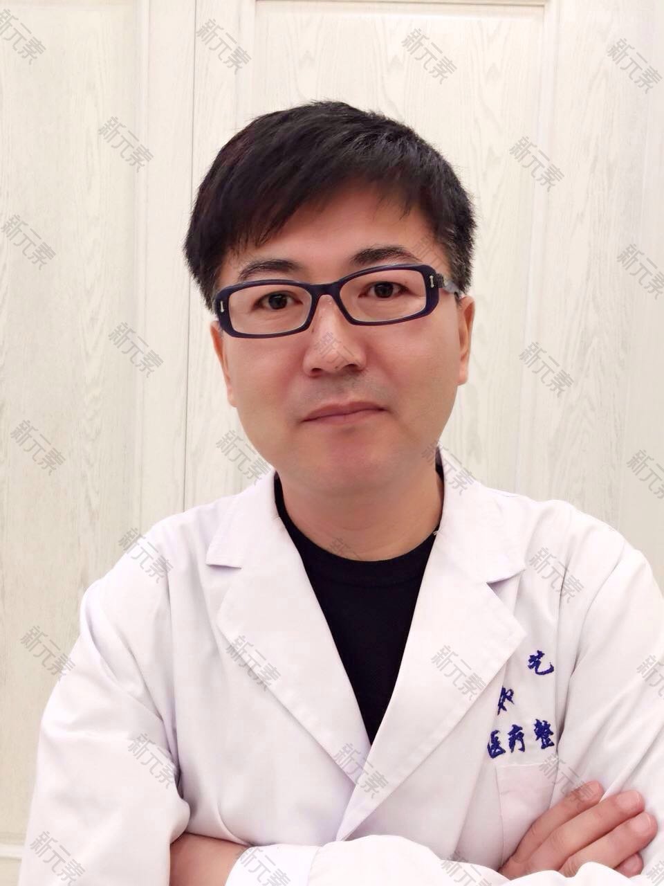 李明贤 头像