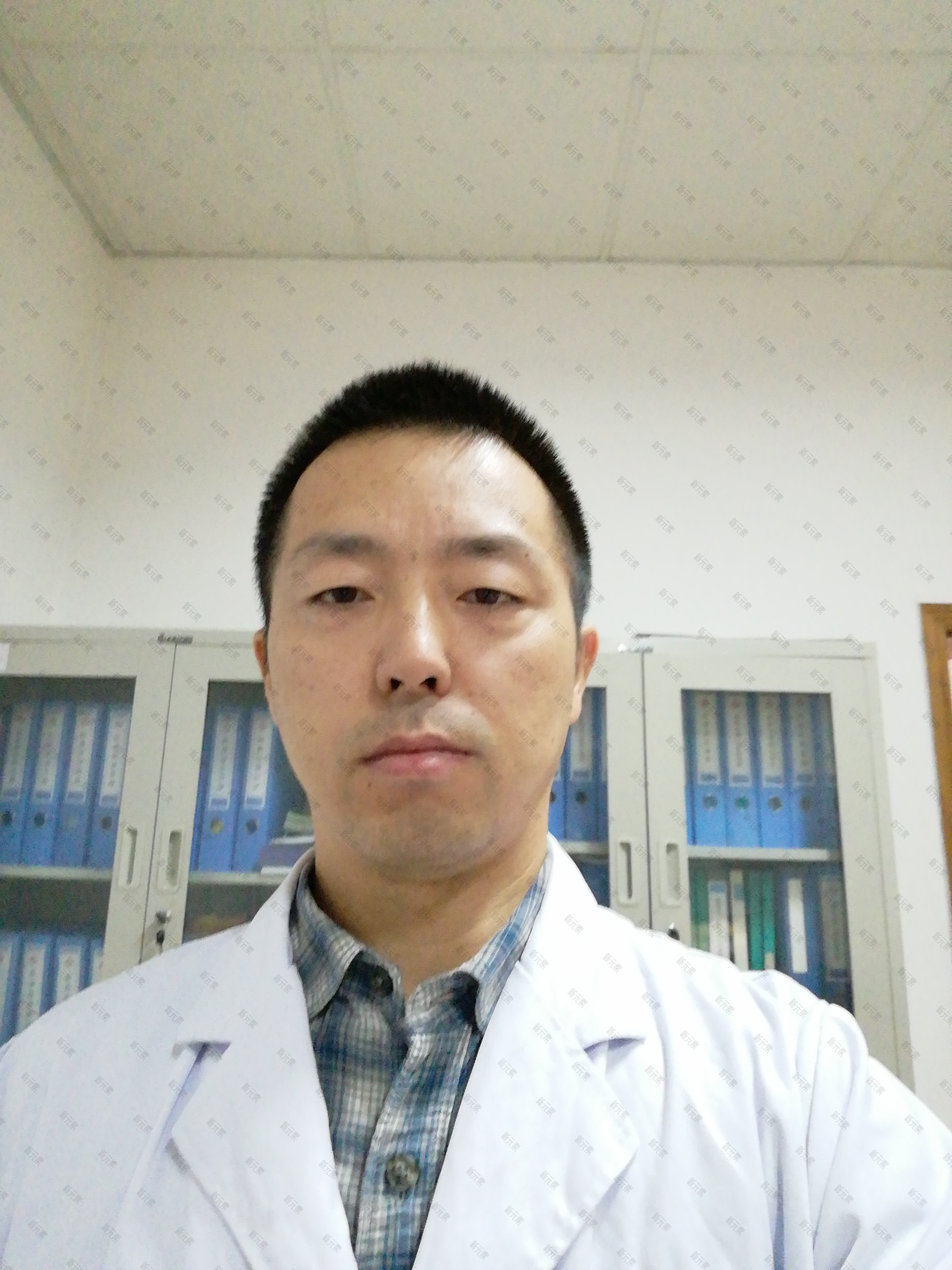 荣向科