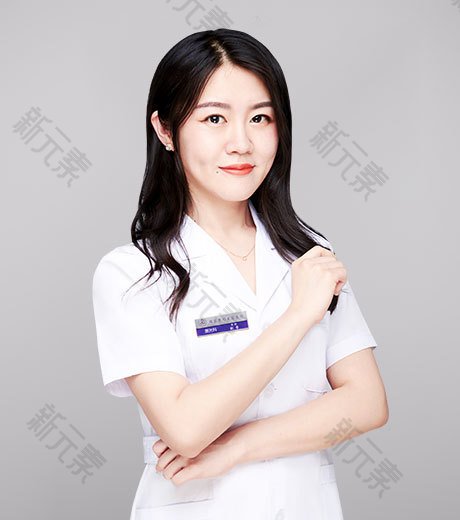 刘莹 头像
