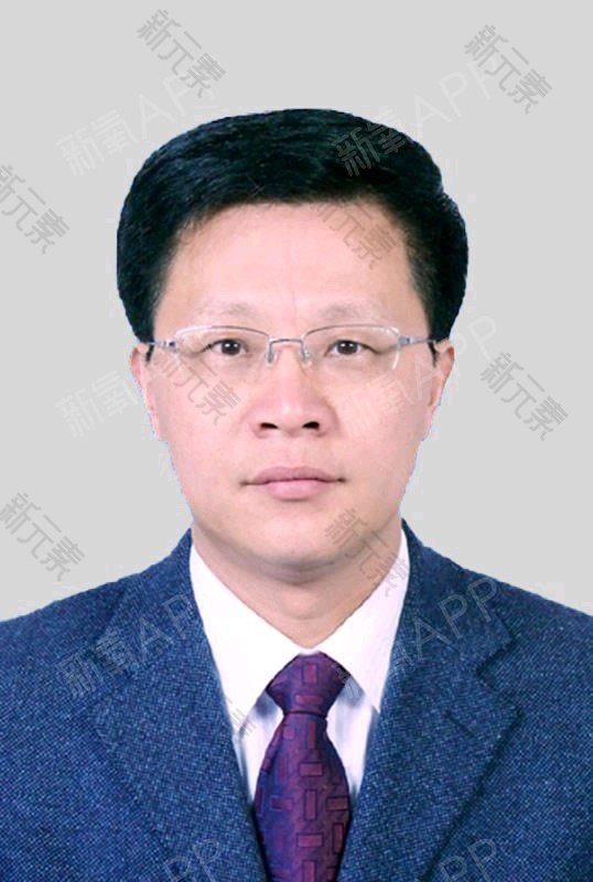 何明根